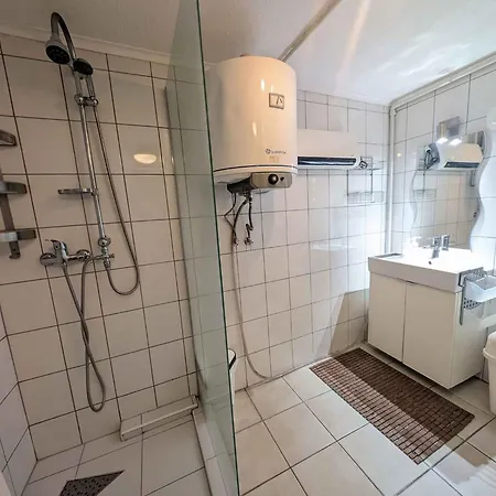 In - Balaton 18622 Tatil Evi