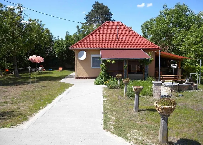 In - Balaton 18622 Casa de Férias *