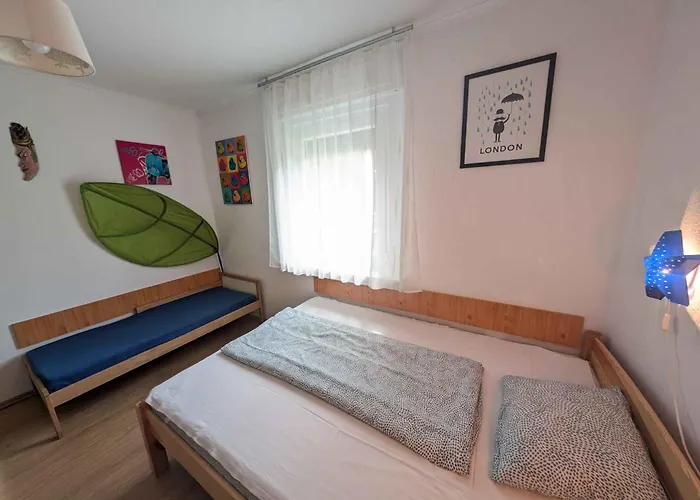 In - Balaton 18622 Casa de Férias