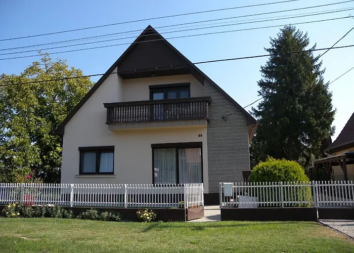 In - Balaton 18622 Дом отдыха
