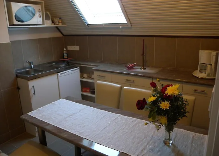 In - Balaton 18622 *