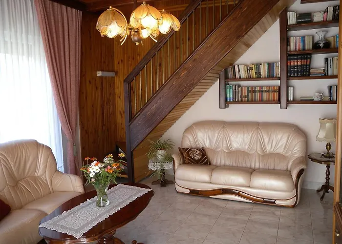 In - Balaton 18622 *